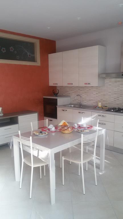 Apartamento Il Giardino Della Contessa Isernia Exterior foto
