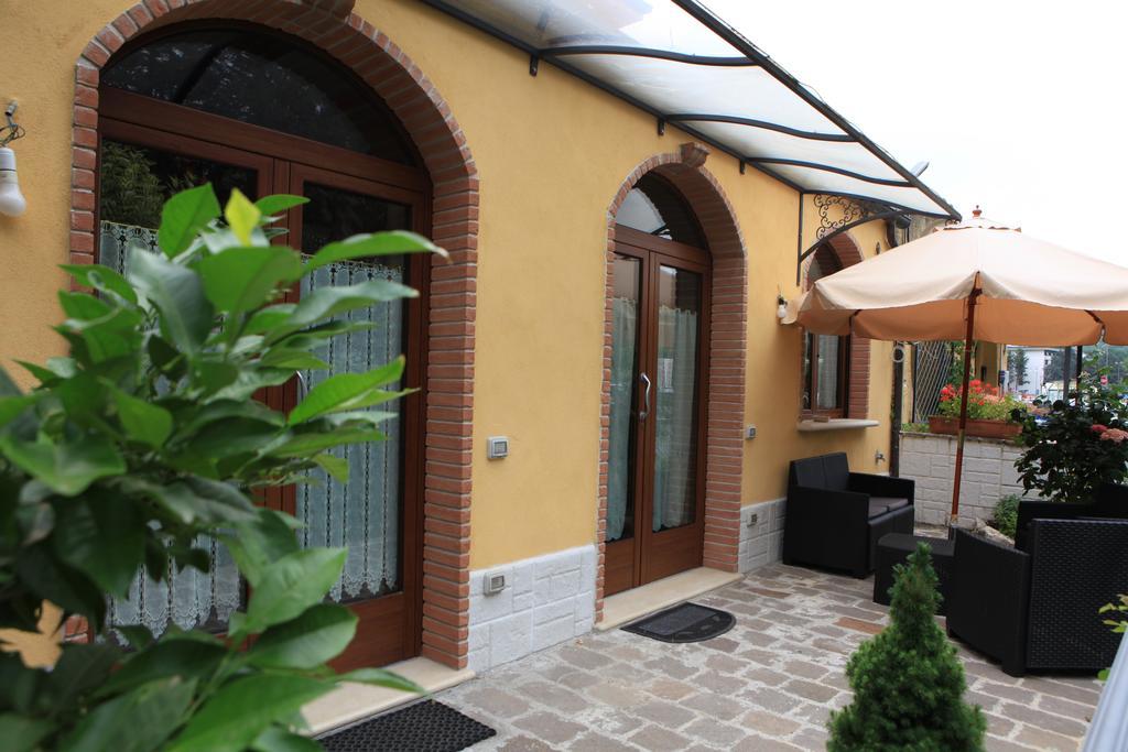 Apartamento Il Giardino Della Contessa Isernia Exterior foto